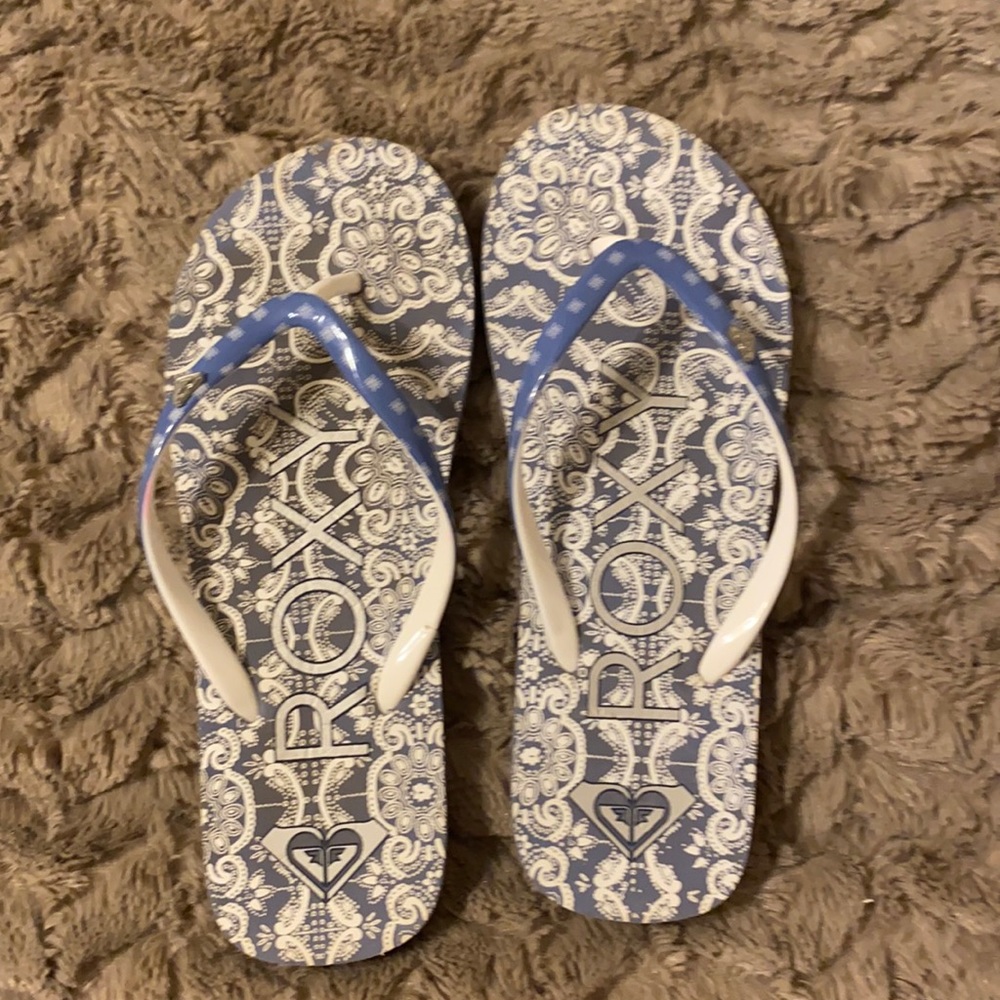 Rosy flip flops